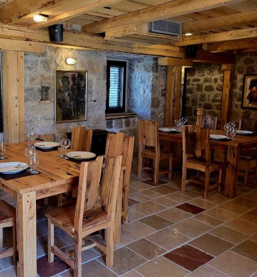 Dining2